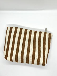Necessaire Brun en internet