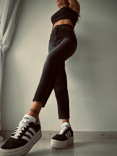 JEAN MOM MIA BLACK SNOW