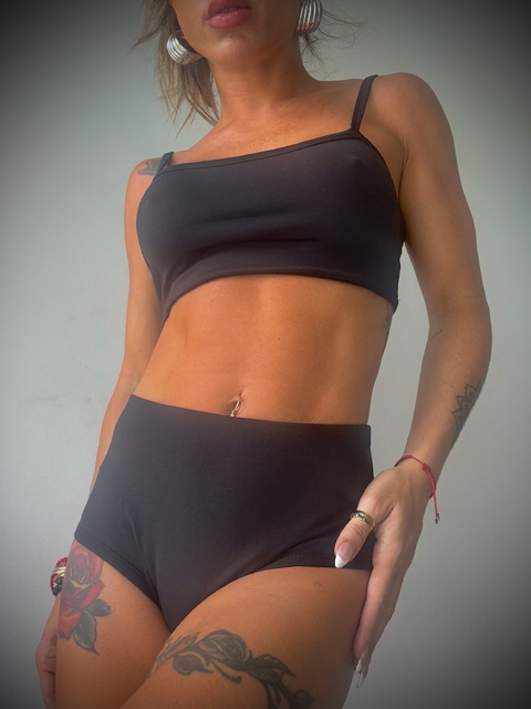 CONJUNTO BOMBI