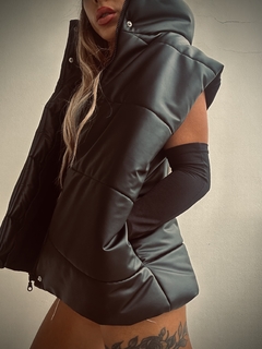 Imagen de MAXICHALECO CUORE LEATHER