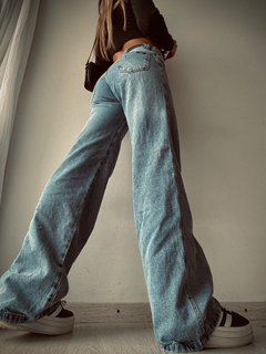 WIDE LEG MIA KHALO en internet