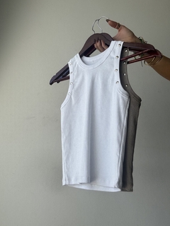 Imagen de MUSCU ENGLAND TACHAS