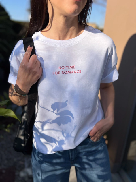 Remera No Time For romance