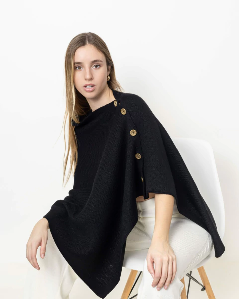 Poncho Botones Fibra - comprar online