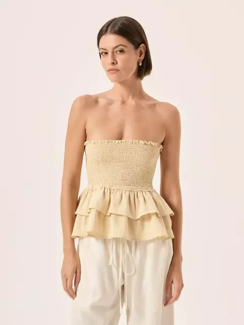 Top Celine Ipa Areia