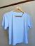 Camiseta Cropped Feminina Manga Curta Azul Bebê - comprar online