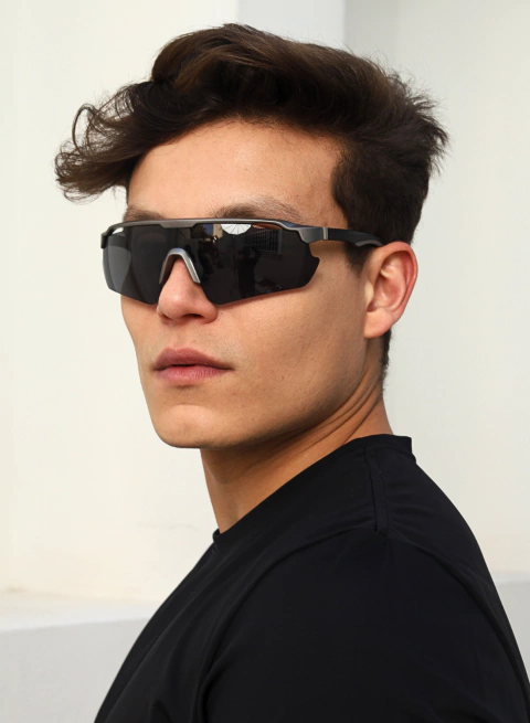 Óculos de Sol Cooper Grafite e Preto - comprar online