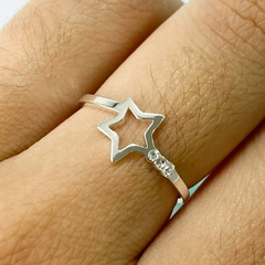 ANILLO ESTRELLA CALADA CON CUBIC - A. BL en internet