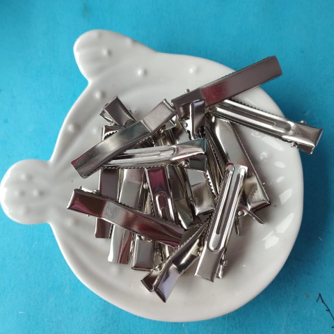 Bico de pato prendedor duplo (5,0cm) - 20 unidades