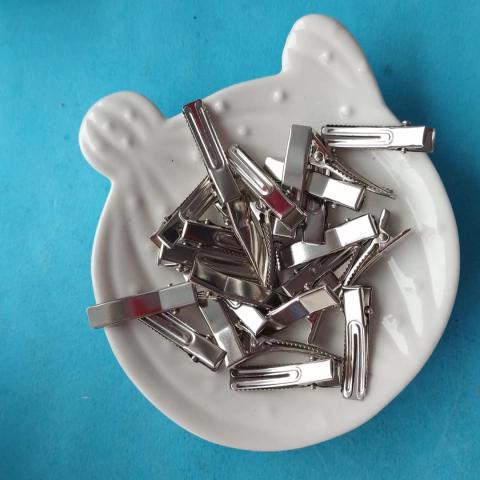 Bico de pato prendedor duplo (3,5cm) - 20 unidades