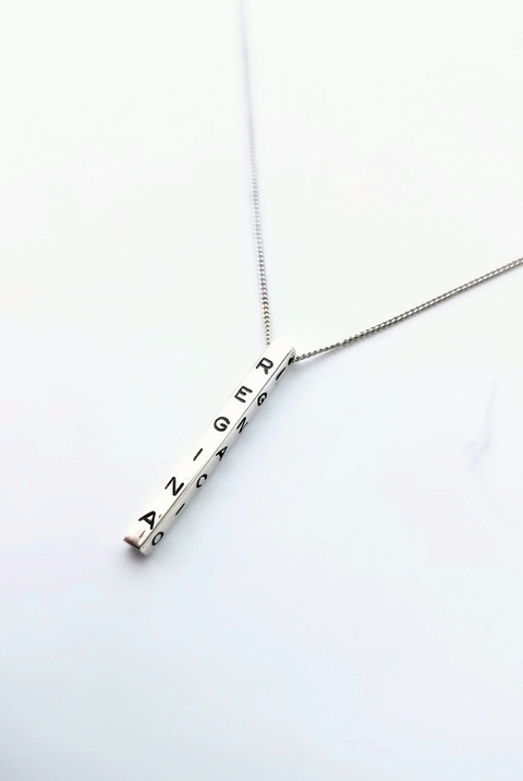 Collar con Barrita 3D - comprar online