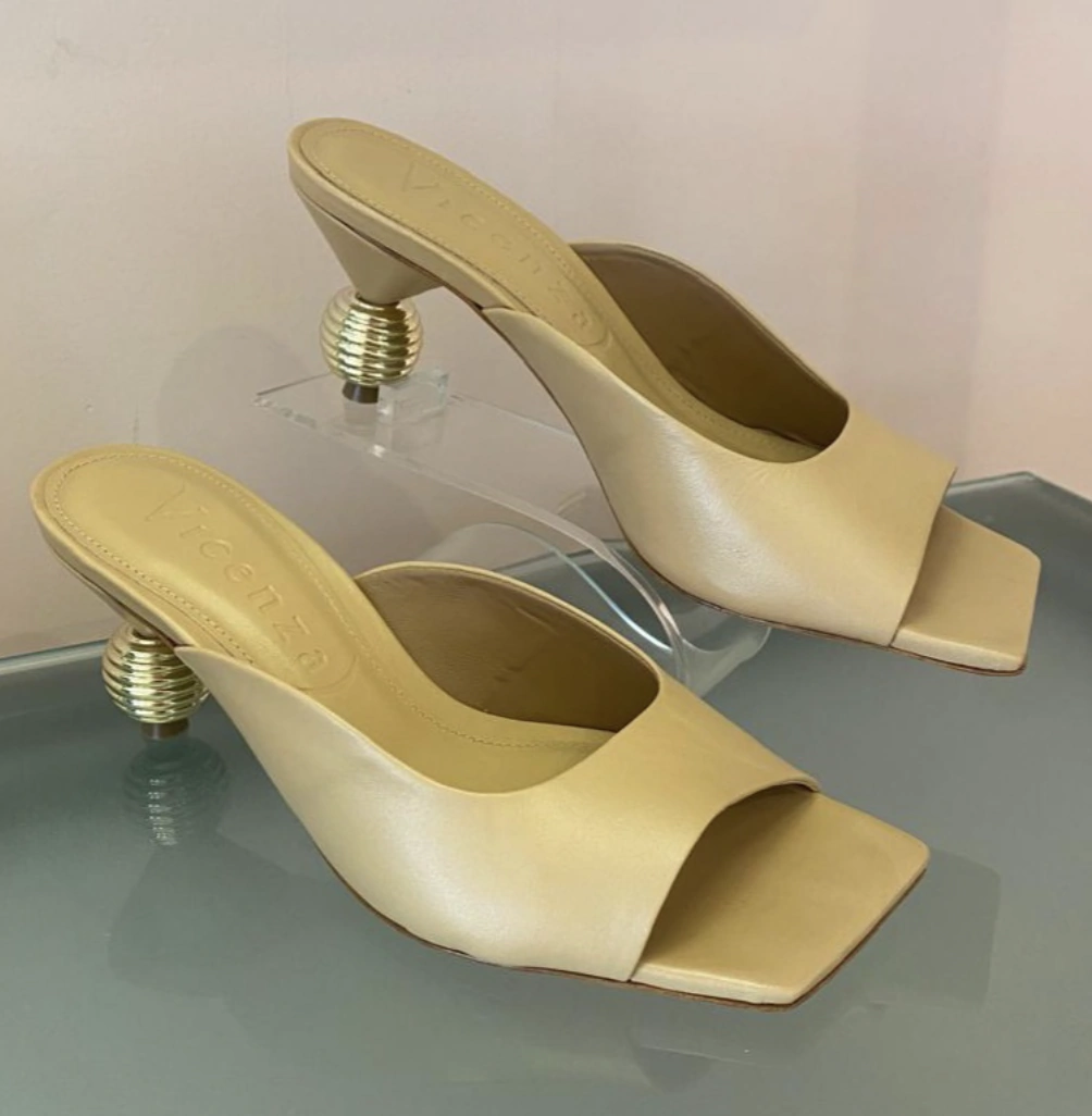 MULE VICENZA NUDE