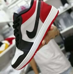 Nike Jordan Low en internet
