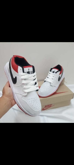 Nike Jordan Low en internet