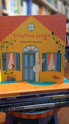 Cristina juega