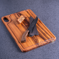 KIT PARA CHURRASCO - TÁBUA DE CORTE + FACA PICANHEIRA ARTESANAL