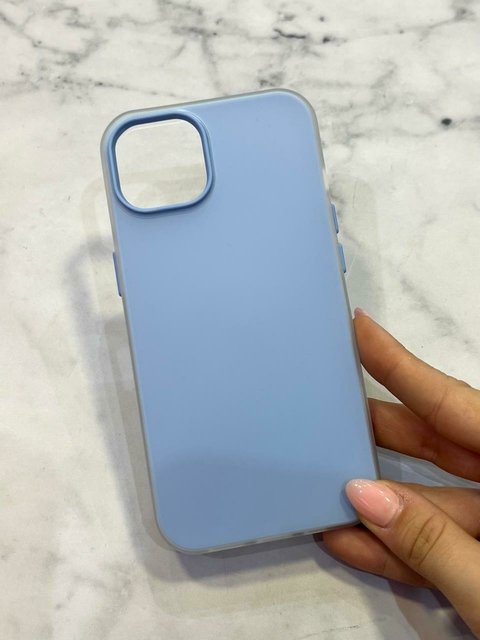 CASE RIGIDA CELESTE MATTE - IPH 13 - comprar online