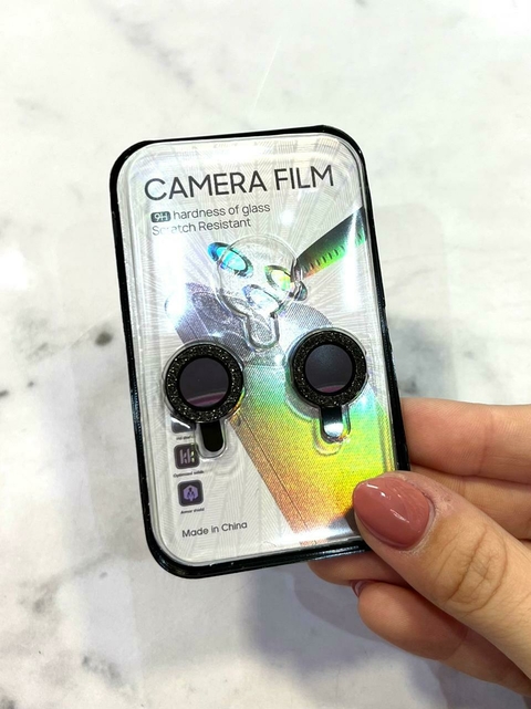LENTE PARA CAMARA CON BRILLO NEGRO IPH 14/14 PLUS - comprar online