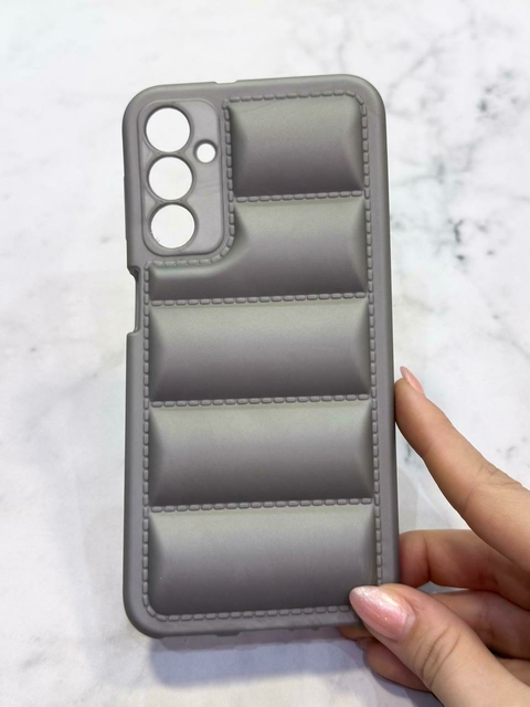 CASE PUFFER GREY A24 - comprar online