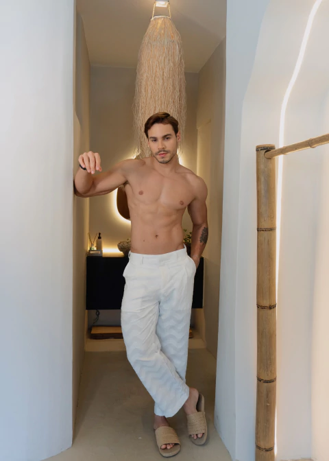 Calça Rio - Off - comprar online