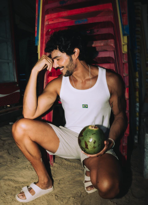 Regata Slim Algodão - Off - comprar online