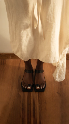 Sandalia Amira - comprar online