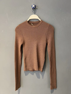 Remera Aduccia
