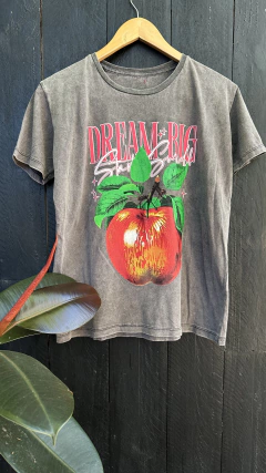 Remera Apple