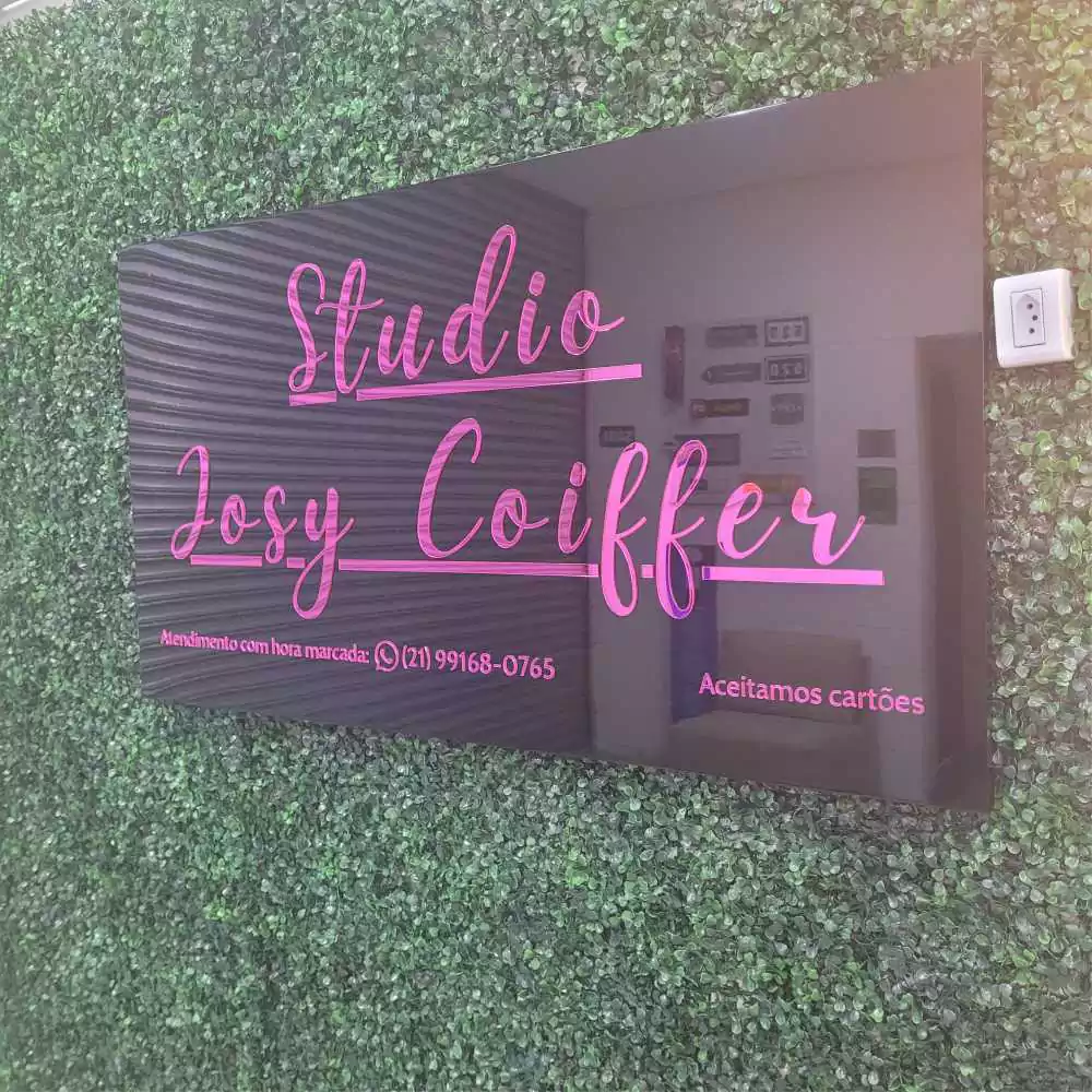 Placa ACM Preto Brilho Personalizada 100x60cm Letra ou Logo em Acrílico Espelhado - comprar online