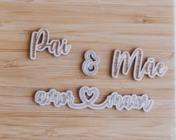 Aplique Madeirinha - Família - Amor Maior - Estação do Scrap - 1786