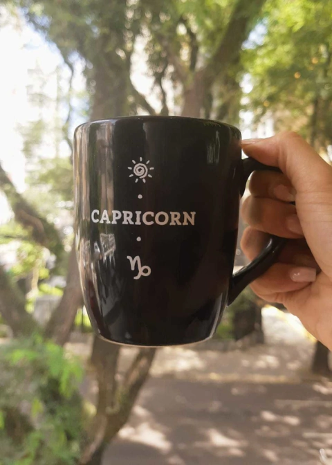Caneca - Signos Preta - Capricórnio