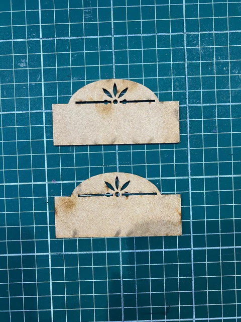 Arte madeira joinville - Plaquinha 31 M - comprar online