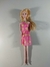 barbie com vestido rosa saia e sapatinho vermelho