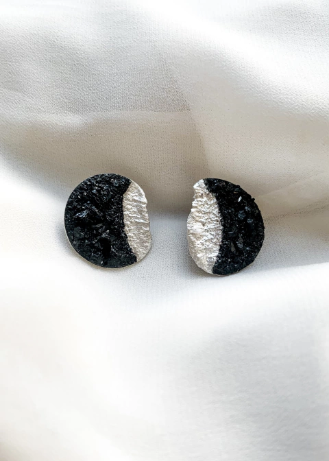 Brinco Maré com Turmalina Negra