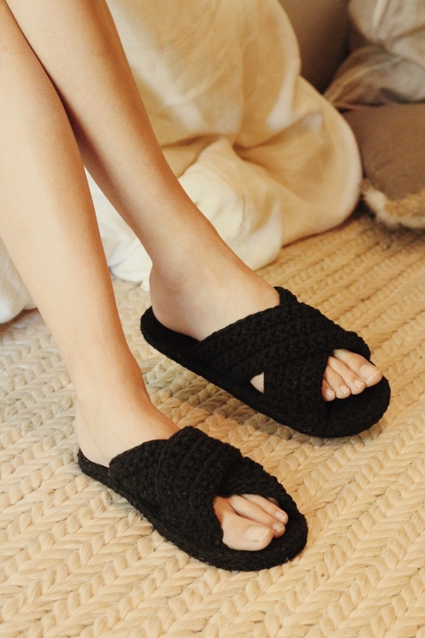 Slippers Calm Cruzadas [Negro]