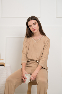 Pijama Amapola [Beige] - comprar online