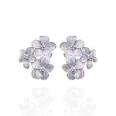 Brinco Flor de Noiva