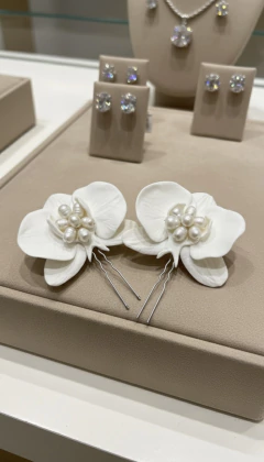 Grampos Orquídeas Pérolas Naturais Par - loja online