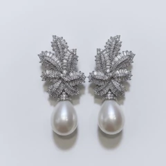 Imagem do Brinco Folhas de Zircônia para Noiva