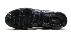Air Vapormax Plus Black Gold - comprar online