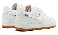 Air Force 1 Travis Scott White en internet