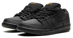 Sb Dunk Low Triple Black - comprar online