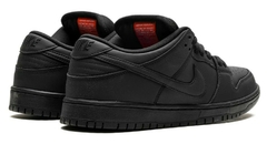 Sb Dunk Low Triple Black en internet
