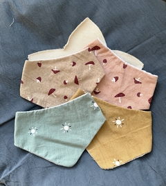 Babero cow estampado