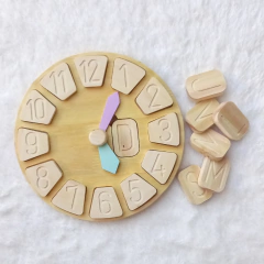 Reloj de madera en internet