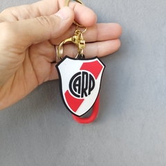 LLAVERO SILICONA - Escudo River - comprar online