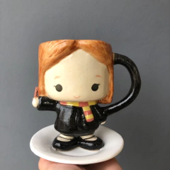 TAZA PREMIUM - Hermione parada (Harry Potter) - comprar online