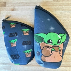 CHAULATA NEOPRENE - Baby Yoda/ Star wars - comprar online