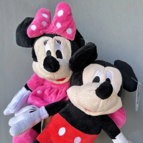 PELUCHE MICKEY/ MINNIE 20cm - comprar online
