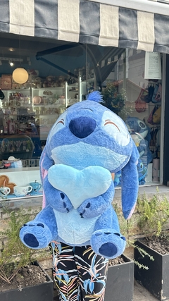 STITCH PELUCHE CON CORAZON 90cm - comprar online
